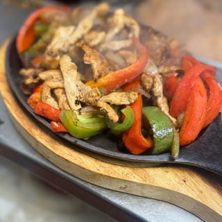 Fajitas de Bistec o Pollo